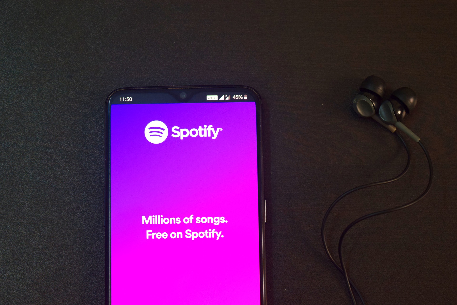 Spotify is expending its podcast advertising options by acquiring megaphone